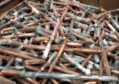 Tubes en cuivre récupérés sur chantier dans l’Ouest lyonnais